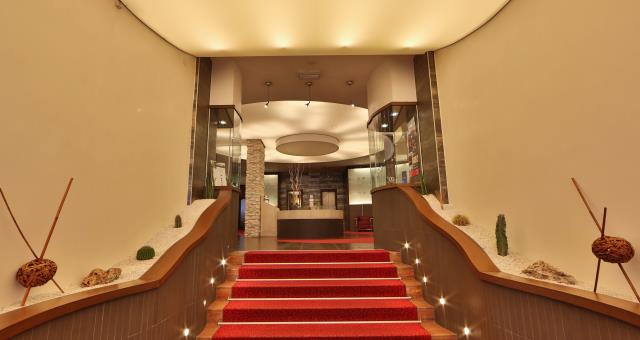 Hotel entrance - Best Western Gorizia Palace Hotel